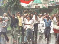 Demo in Ambon